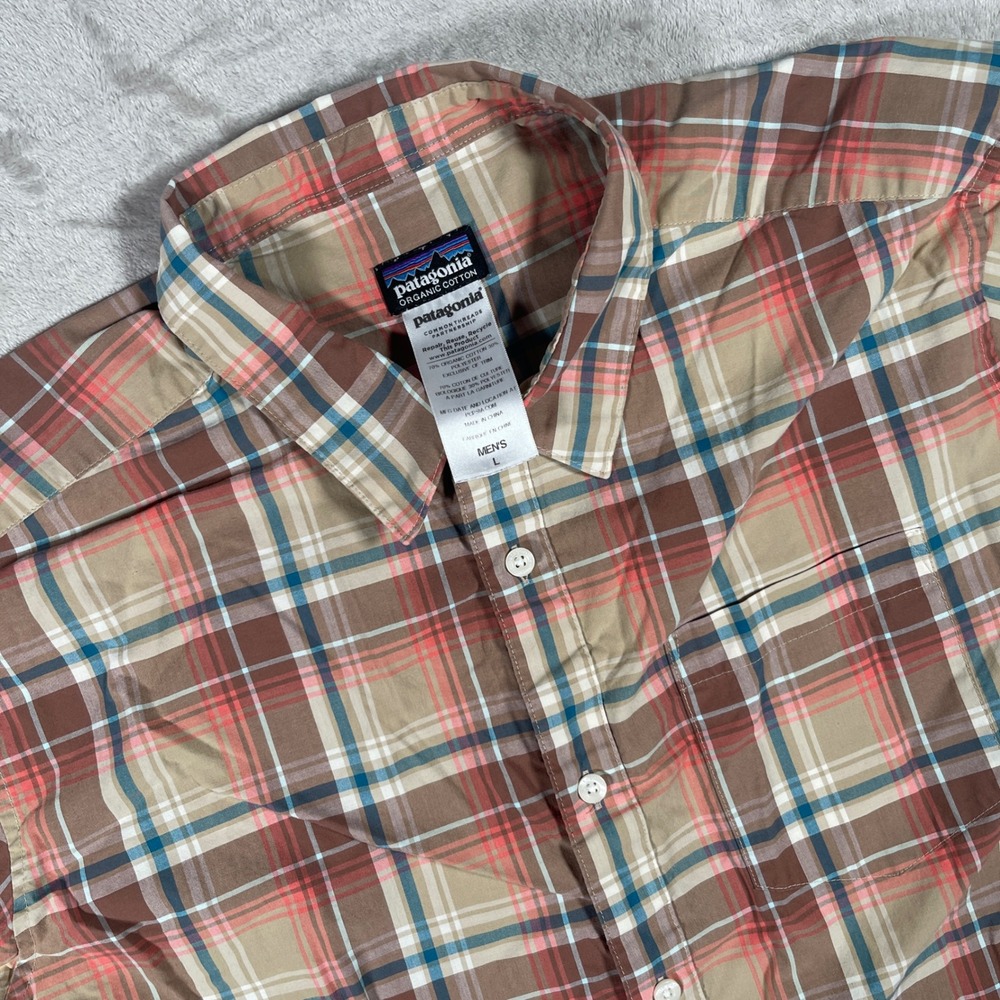 Patagonia Button Down A/C Shirt Mens L Brown Coral Plaid Organic Cotton